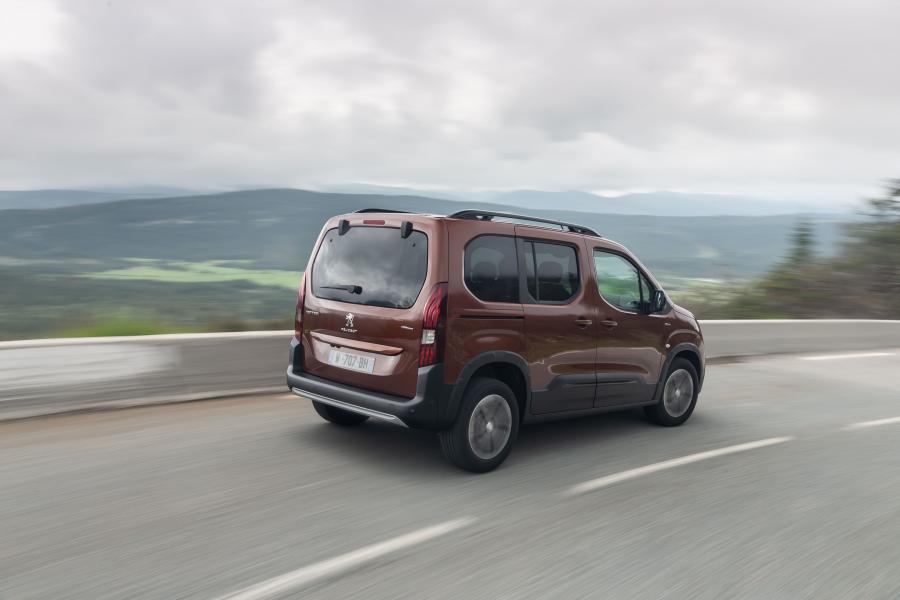  Peugeot Rifter GT Line 2018 года  (WW) (фото 29 из 43)